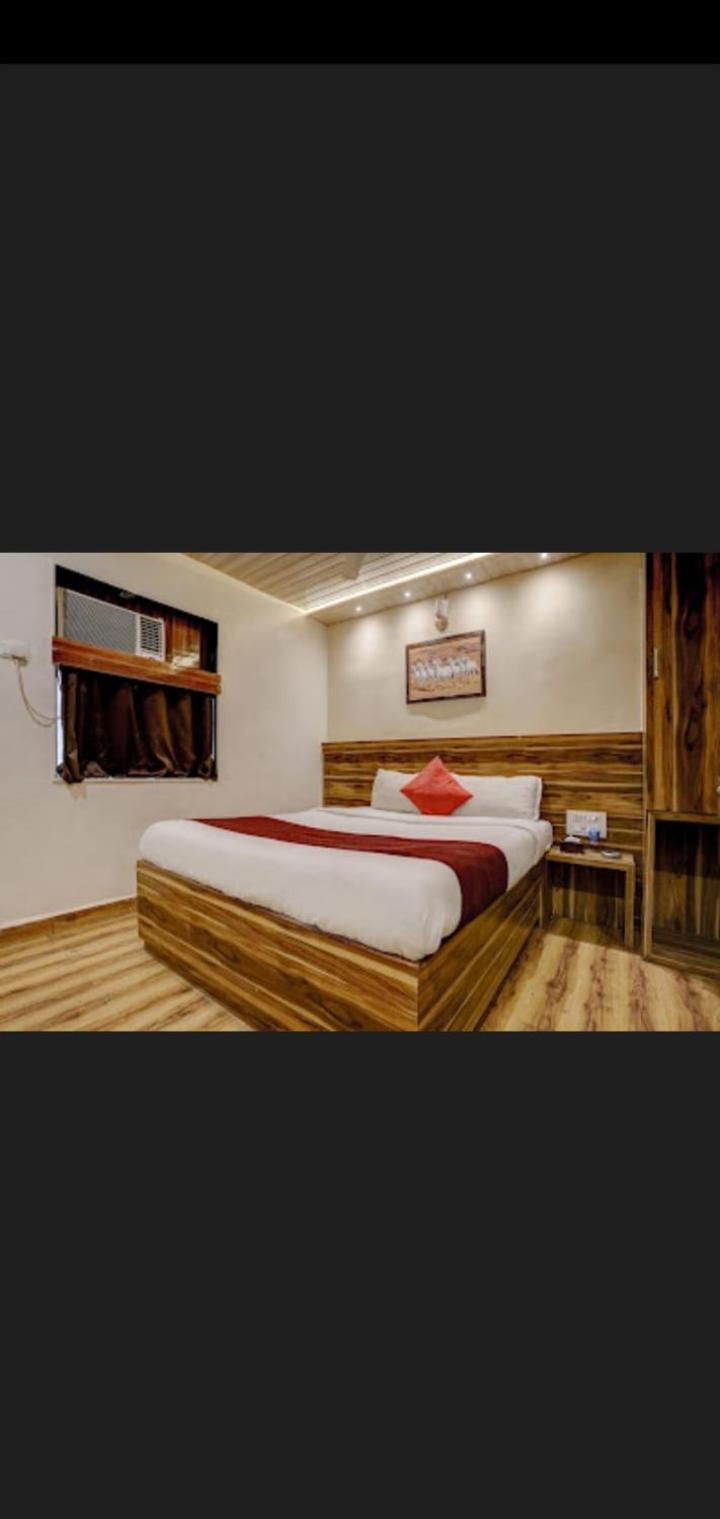 Hotel Green Park Bombay Esterno foto